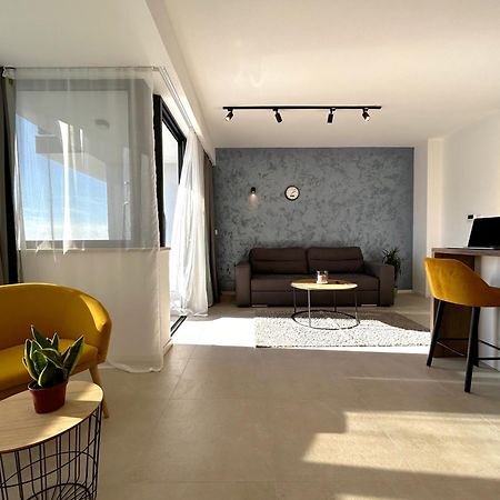 חוואר Sandi Hvar Apartments מראה חיצוני תמונה