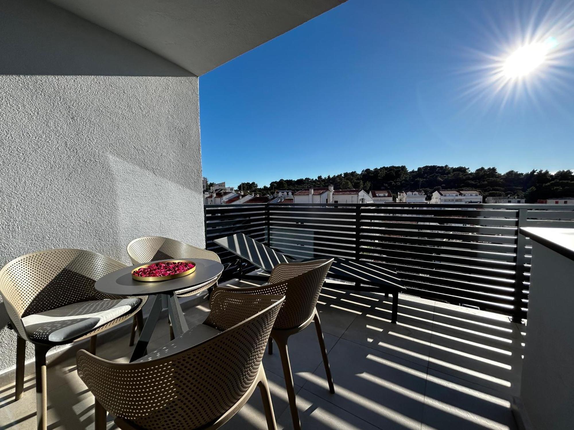 חוואר Sandi Hvar Apartments מראה חיצוני תמונה