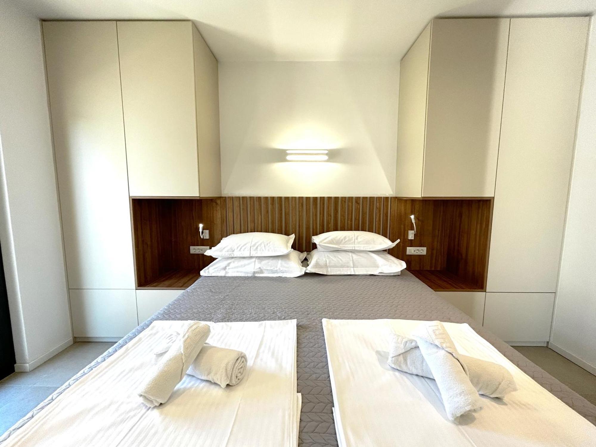 חוואר Sandi Hvar Apartments מראה חיצוני תמונה
