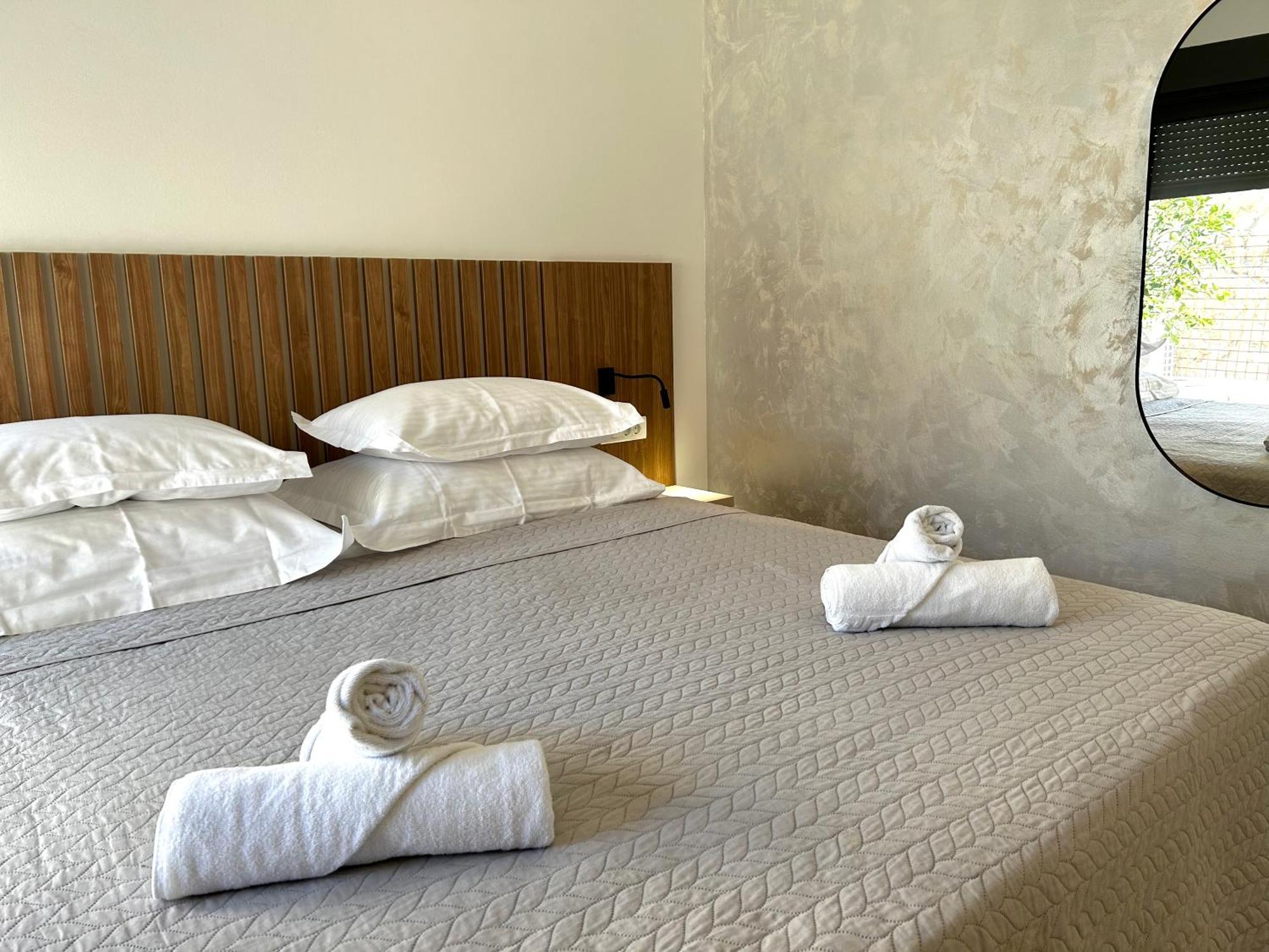 חוואר Sandi Hvar Apartments מראה חיצוני תמונה