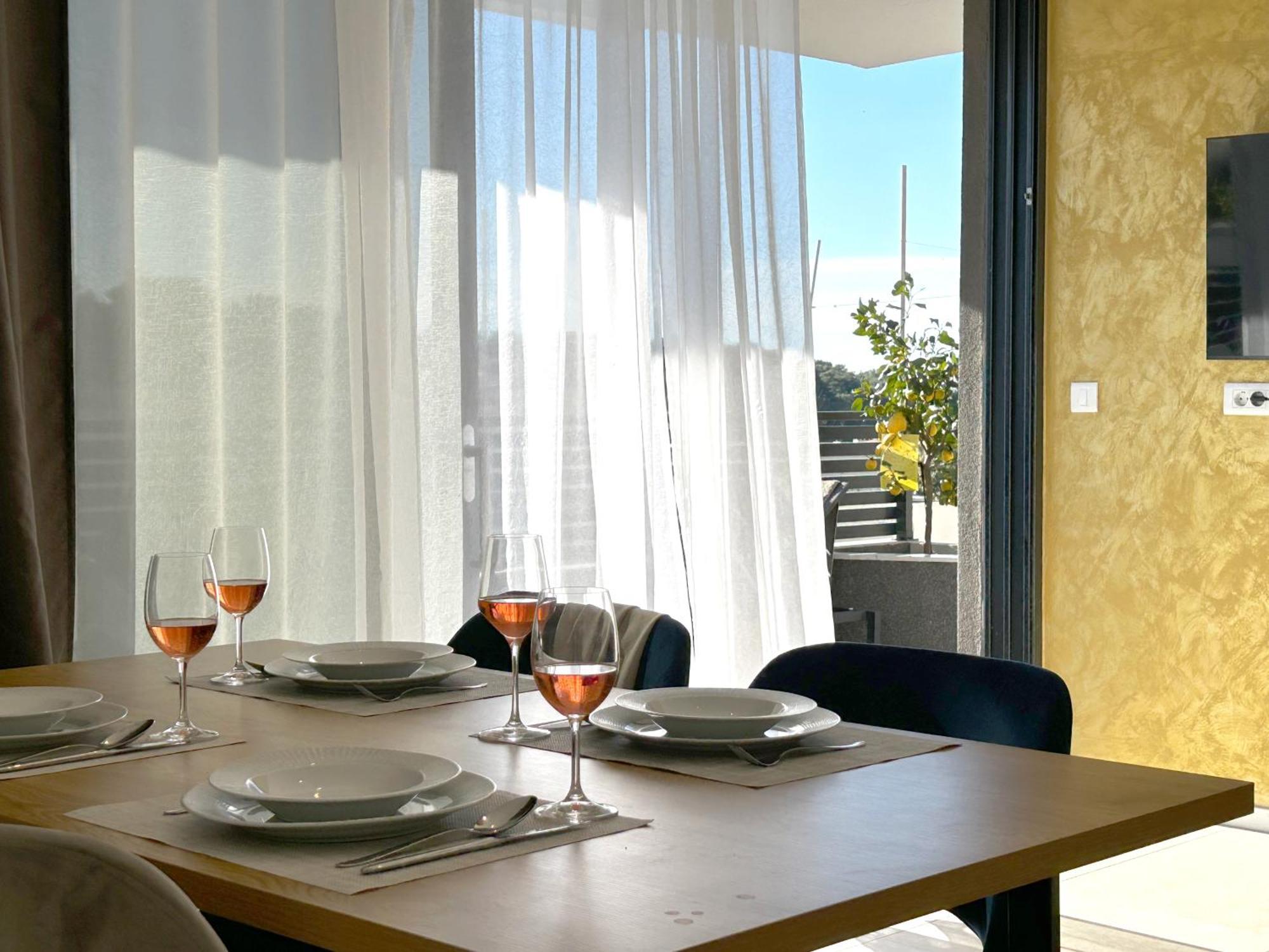 חוואר Sandi Hvar Apartments מראה חיצוני תמונה