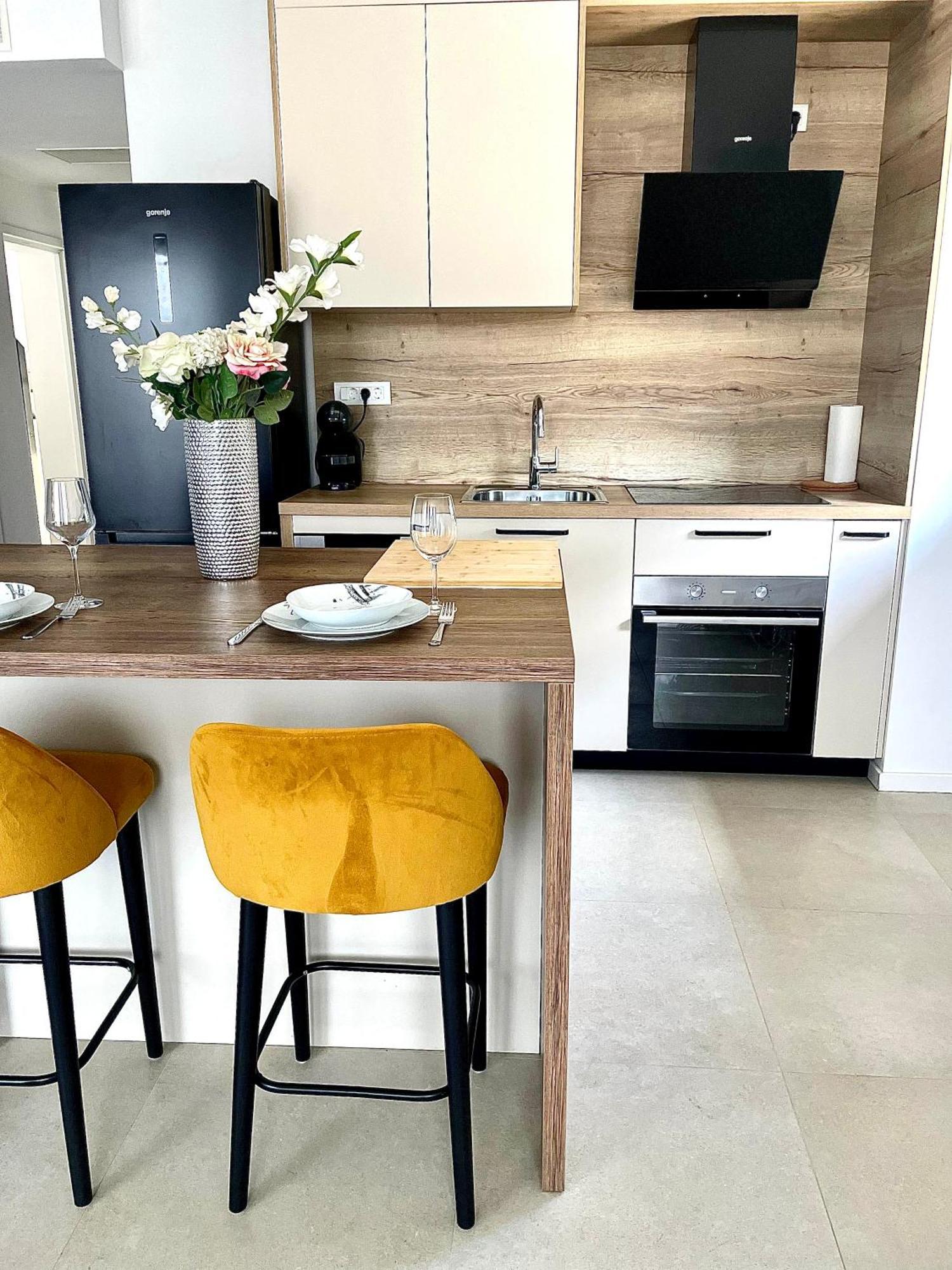 חוואר Sandi Hvar Apartments מראה חיצוני תמונה
